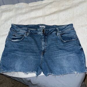 Ava & Viv Jean Short